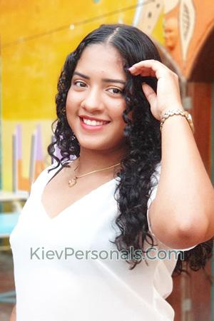 190062 - Angie Age: 25 - Colombia