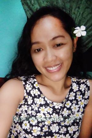 200990 - Rhezel Age: 35 - Philippines