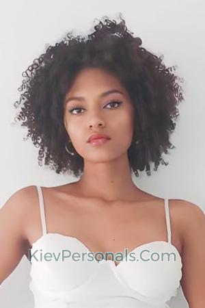 215243 - Carolina Age: 27 - Colombia