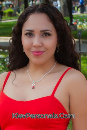 216143 - Prisilla Age: 28 - Peru