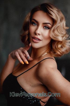 227349 - Kristina Age: 38 - Ukraine